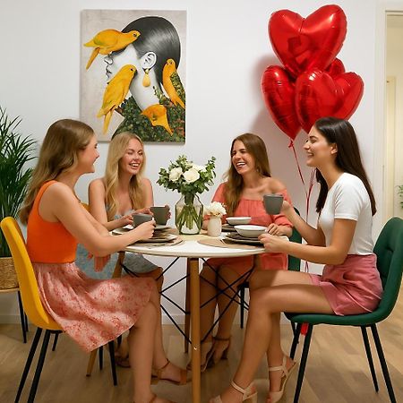 Gabi - Chic Apt With Parking Close To Veranda Mall Bucarest Esterno foto
