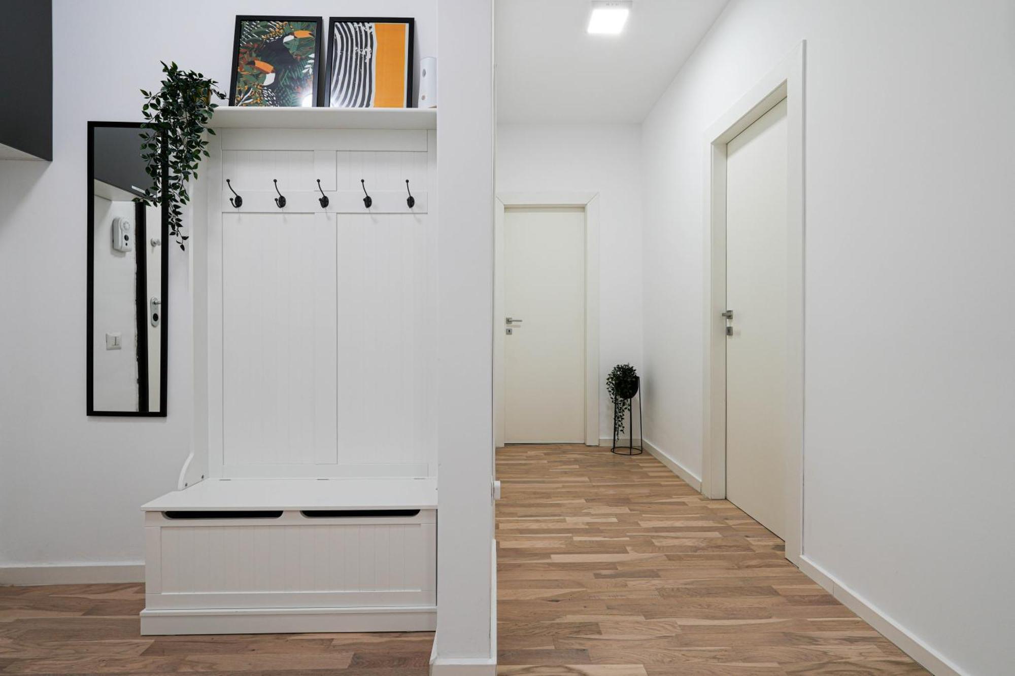 Gabi - Chic Apt With Parking Close To Veranda Mall Bucarest Esterno foto