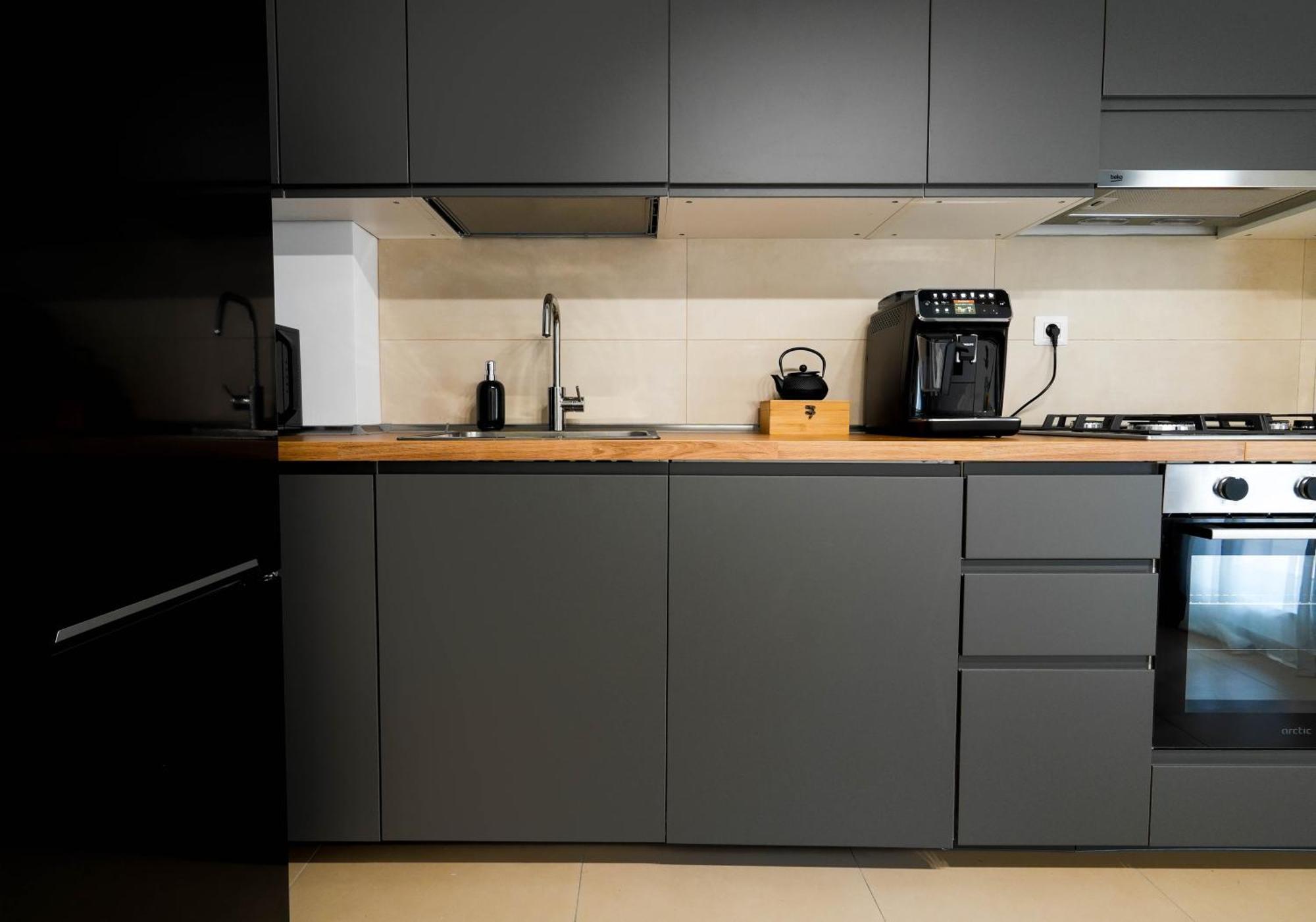 Gabi - Chic Apt With Parking Close To Veranda Mall Bucarest Esterno foto