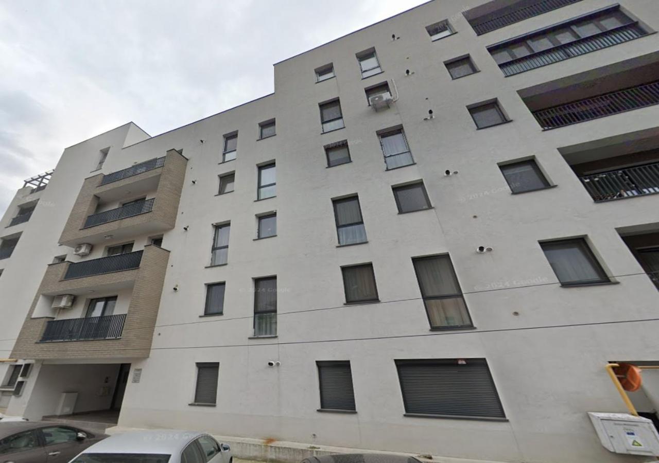 Gabi - Chic Apt With Parking Close To Veranda Mall Bucarest Esterno foto